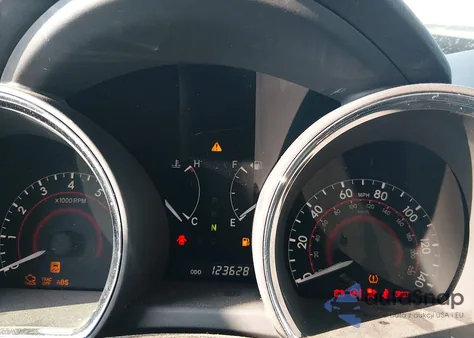 2012 Toyota Highlander Base V6 z USA, uszkodzony, nr VIN 5TDZK3EH9CS060913